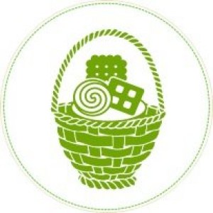 Оригинальная корзина с разными сладостями в Тюмени