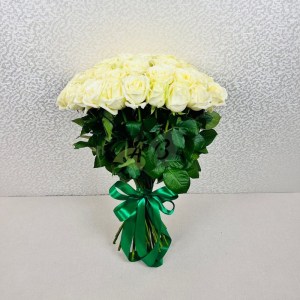 Классический букет из 45 белых роз